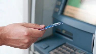 Toma nota de los bancos que abren cuentas a los migrantes en EEUU