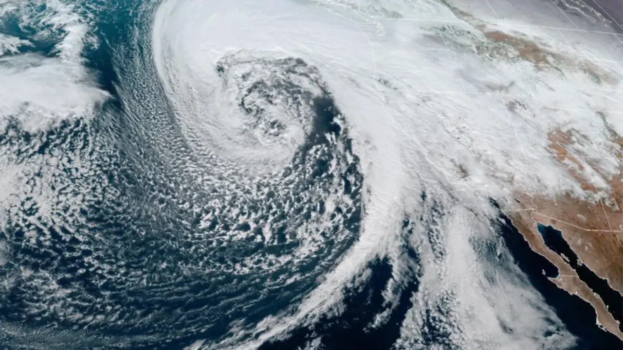 California: Más de 600 mil personas sin luz por tormenta invernal