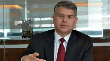 El Salvador| Candidato Luis Parada ejerció su voto por Internet El Salvador| Candidato Luis Parada ejerció su voto por Internet