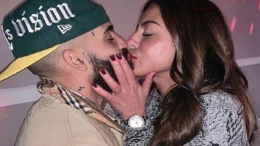 Arcángel paga fianza para sacar de prisión a su esposa
