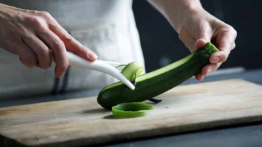 Beneficios de la cáscara de pepino que no conocías