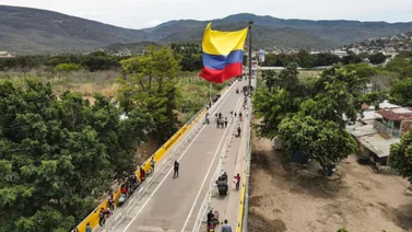 Freddy Bernal refuerza seguridad en frontera con Colombia