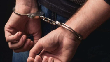 EEUU| Arrestan a oficial por asfixiar y golpear a su hija