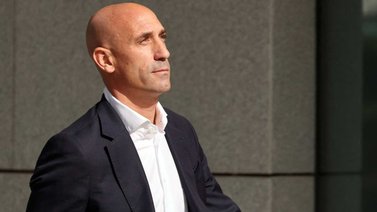 La FIFA confirma inhabilitación de Luis Rubiales (+Detalles)
