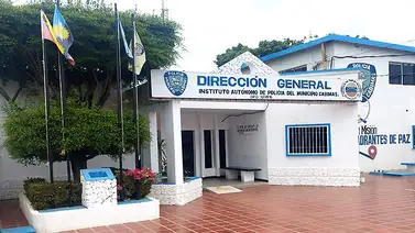 Mujer maltrataba a su hijo y lo mantenía amarrado a una silla Mujer maltrataba a su hijo y lo mantenía amarrado a una silla