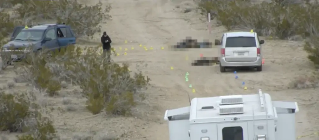 Encuentran cadáveres en un área desértica de California
