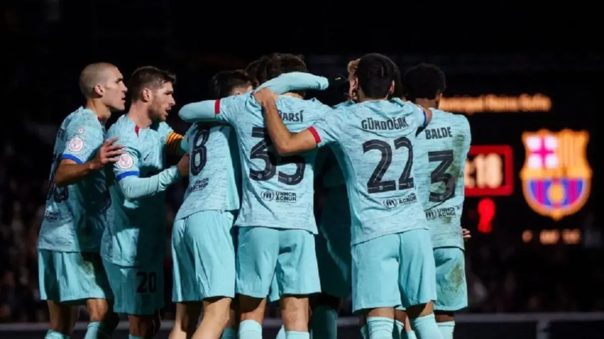 Fútbol: El Barcelona recupera a dos piezas para la Copa del Rey