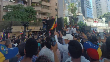 María Corina Machado llegó a Altamira para lanzar «GANA» e hizo un llamado a los chavistas
