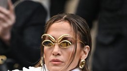Este es el video viral de Jennifer Lopez sin filtros en la Semana de la Alta Costura de París