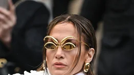 Este es el video viral de Jennifer Lopez sin filtros en la Semana de la Alta Costura de París