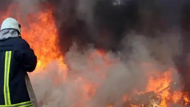 Incendio en dormitorio escolar deja más de 10 muertos Incendio en dormitorio escolar deja más de 10 muertos