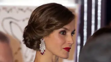 El escándalo sobre el papel de la reina Letizia en el suicidio de su hermana Érika Ortiz El escándalo sobre el papel de la reina Letizia en el suicidio de su hermana Érika Ortiz