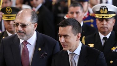 Noboa viaja a Miami mientras lidia crisis de violencia en Ecuador