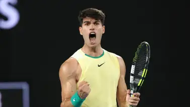 Carlos Alcaraz avanza a segunda ronda del Abierto de Australia Carlos Alcaraz avanza a segunda ronda del Abierto de Australia