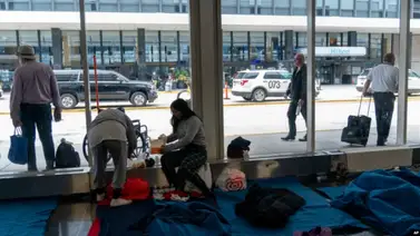 Texas continúa con el envío de migrantes hacia Chicago en medio del frío extremo Texas continúa con el envío de migrantes hacia Chicago en medio del frío extremo