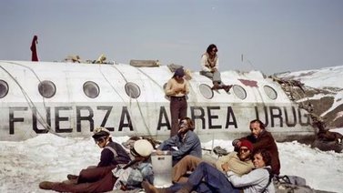 Sobrevivientes de “La sociedad de la nieve” orinaban de color negro