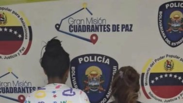 Detenidas por vender juguetes del Estado por Marketplace