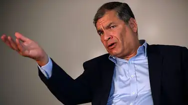 Rafael Correa justifica la legalización de los Latin King Rafael Correa justifica la legalización de los Latin King