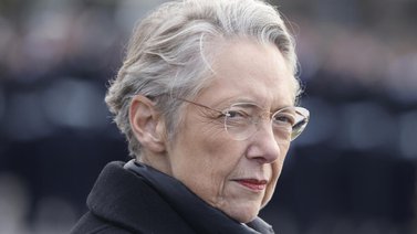 Renuncia la primera ministra de Francia, Elisabeth Borne (+Detalles)