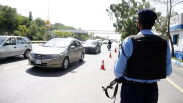 Ataque contra un minibús deja varias víctimas este #7Ene