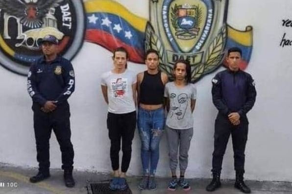 Tres mujeres transexuales violaron a un niño de nueve años en Los Valles del Tuy Tres mujeres transexuales violaron a un niño de nueve años en Los Valles del Tuy