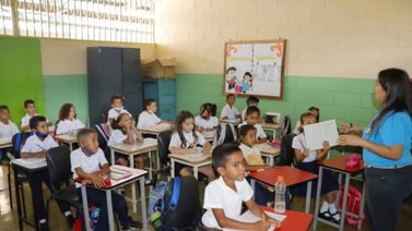 715 niños regresaron a clases en Las Tejerías