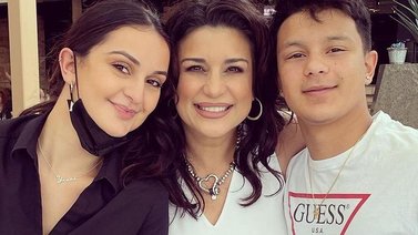 Así despidió el año Xander, hijo de Karina que pasa por su transformación de mujer a hombre (+FOTOS)