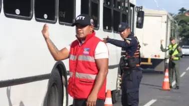 Detenido otro chofer de Encava por imprudencia al conducir en la Caracas-La Guaira (+VIDEO) Detenido otro chofer de Encava por imprudencia al conducir en la Caracas-La Guaira (+VIDEO)