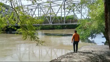 Hallan el cuerpo de expolicía entre las aguas de un río Hallan el cuerpo de expolicía entre las aguas de un río