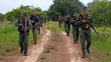 FANB mantiene sus maniobras tras llegada de buque británico