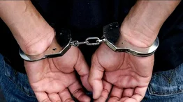 Detienen a un hombre por agredir salvajemente a su madre