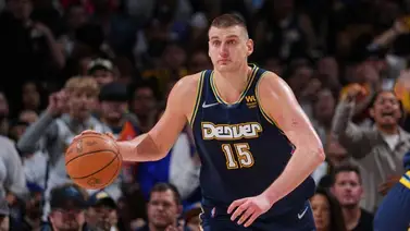 Nikola Jokic comanda victoria de Denver en jornada navideña de la NBA Nikola Jokic comanda victoria de Denver en jornada navideña de la NBA