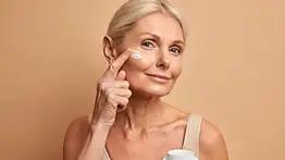 Trucos de maquillaje para piel madura