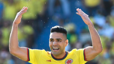 ¡Conmovedor! Vea el gesto de Radamel Falcao con esta joven venezolana (+Video)