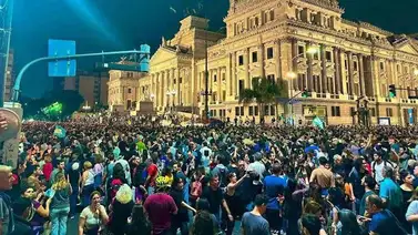 Continúan marchas contra Milei en Argentina Continúan marchas contra Milei en Argentina