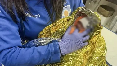 Hallan a bebé recién nacida en un contenedor de basura