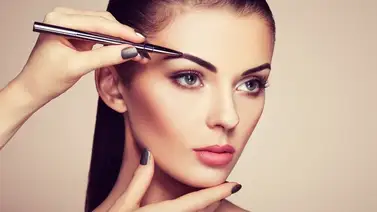 Las cejas naturales lideran las tendencias Las cejas naturales lideran las tendencias