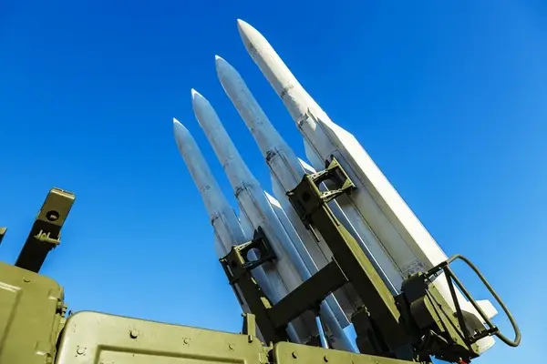 Rusia lanza misil teledirigido a Ucrania