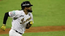 LVBP: José Rondón suma otro jonrón para la causa de Leones del Caracas (+Datos)