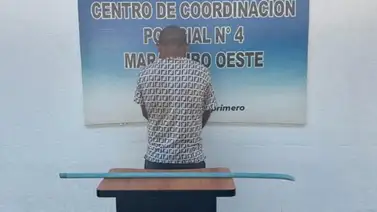 Golpeó salvajemente a su acompañante con un tubo Golpeó salvajemente a su acompañante con un tubo