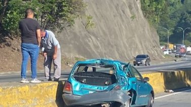 Reportan accidente múltiple en la autopista Gran Mariscal de Ayacucho: hay heridos