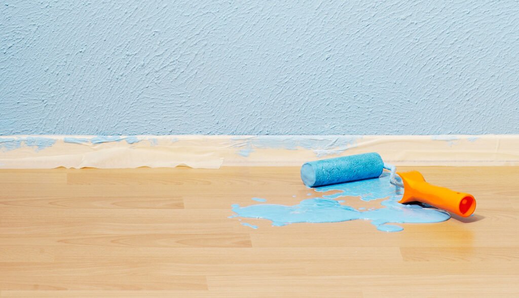 Forma correcta de eliminar la pintura seca del piso