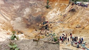 Sube la cifra de fallecidos por derrumbe en una mina Bolívar