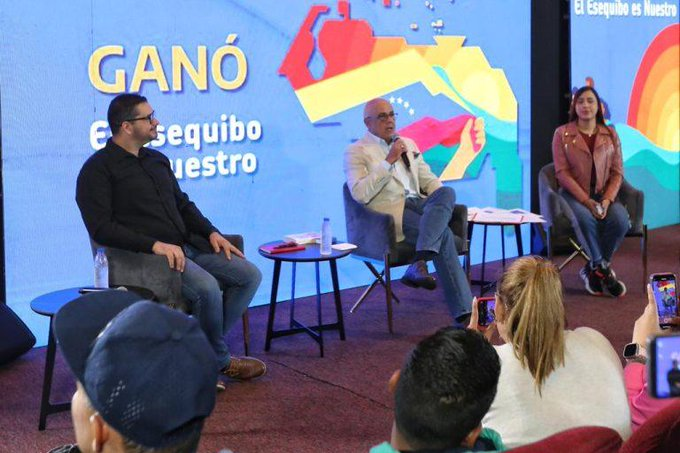 Jorge Rodríguez responde si liberarán a los estadounidenses detenidos en Caracas Jorge Rodríguez responde si liberarán a los estadounidenses detenidos en Caracas