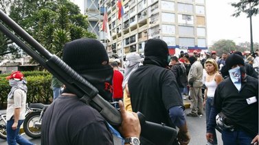 Hombres armados asesinan a político en la India