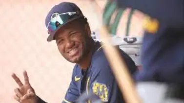 Jackson Chourio establece récord en MLB con su contrato millonario Jackson Chourio establece récord en MLB con su contrato millonario