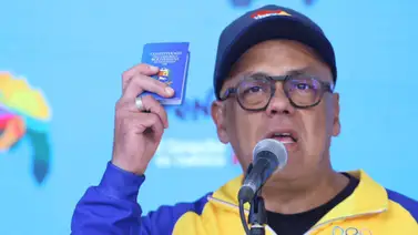 Al ejercer su voto Jorge Rodríguez: Debemos estar orgullosos de escribir una página de la historia de Venezuela Al ejercer su voto Jorge Rodríguez: Debemos estar orgullosos de escribir una página de la historia de Venezuela
