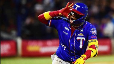 ¿Puede optar Ronald Acuña Jr. al premio Novato del Año en la LVBP?