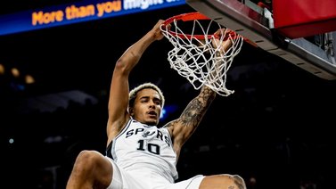 NBA: Los Spurs siguen sin levantar cabeza