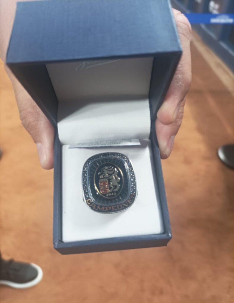 Así es el anillo de campeón de los Leones del Caracas (+Imagen) Así es el anillo de campeón de los Leones del Caracas (+Imagen)